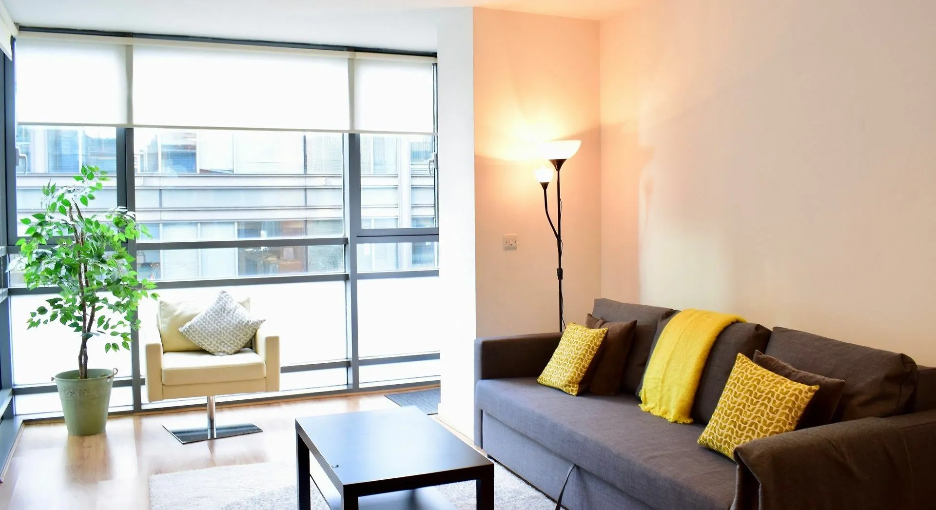 1 Bedroom City Centre Apartment In Dublin contacts